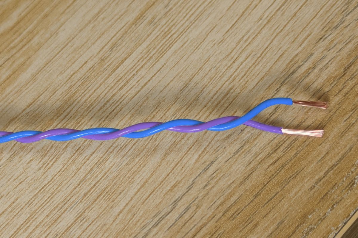 Blue & Purple Twisted Wire Cable - 20 AWG / 0.5mm²