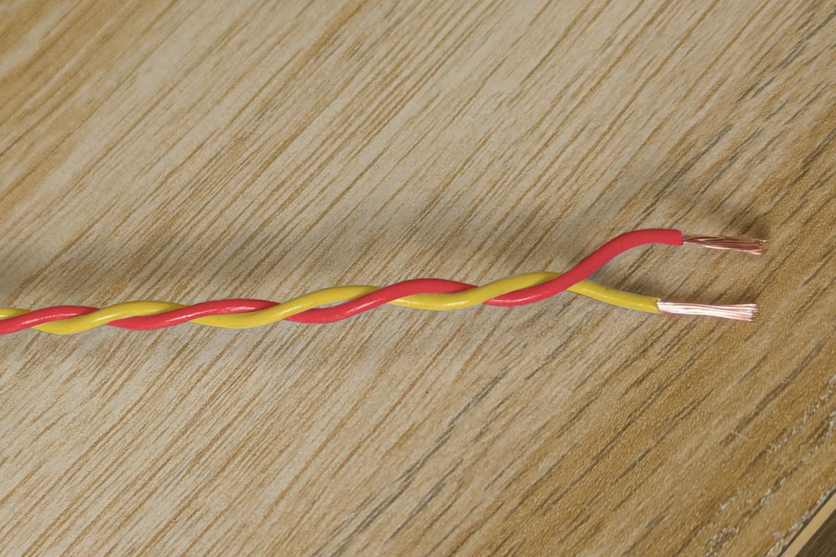 Red & Yellow Twisted Wire Cable - 20 AWG / 0.5mm²