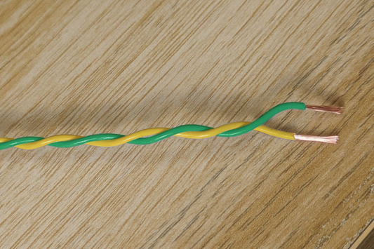Green & Yellow Twisted Wire Cable - 20 AWG / 0.5mm²