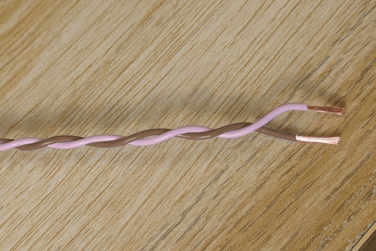 Pink & Brown Twisted Wire Cable - 20 AWG / 0.5mm²