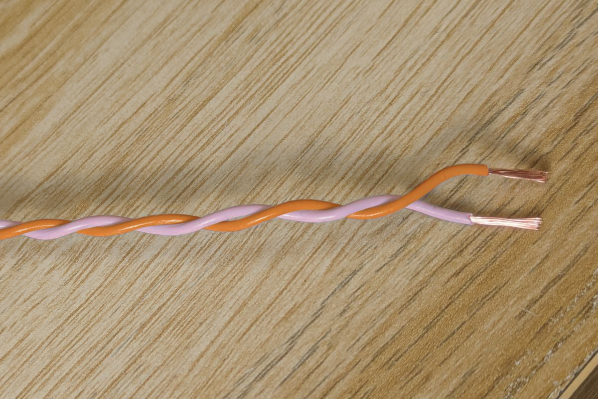 Orange & Pink Twisted Wire Cable - 20 AWG / 0.5mm²